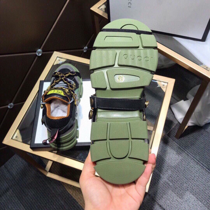 G*u*i* trainer sneaker104