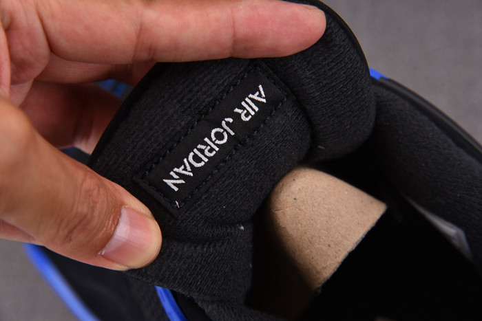 air jordan 4 black and bule ct8527-018