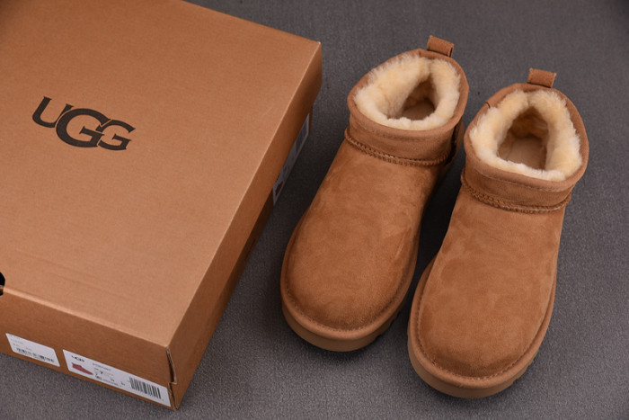 UGG BOOTS UGG000021