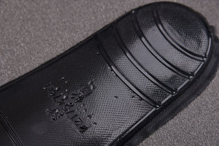 sneaker track 5000163