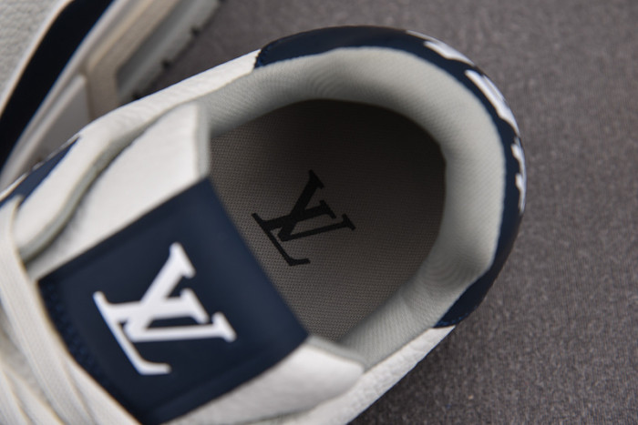 l&v snekaers l0000141