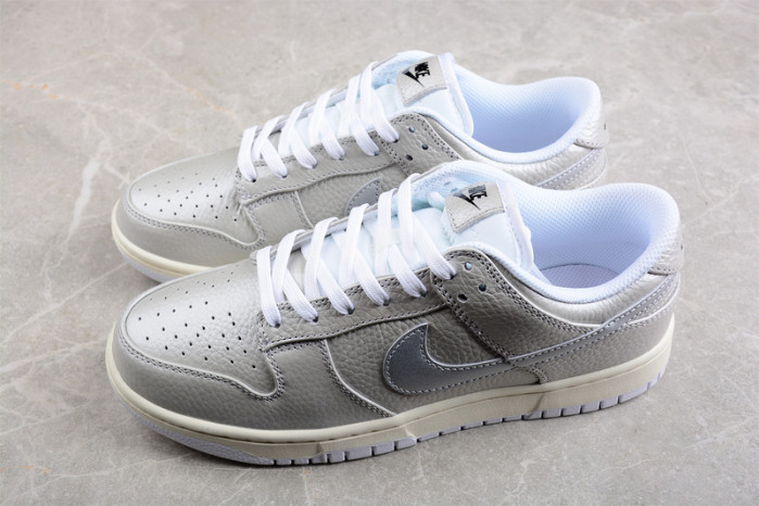 nike dunk low metallic silver dx3197-095