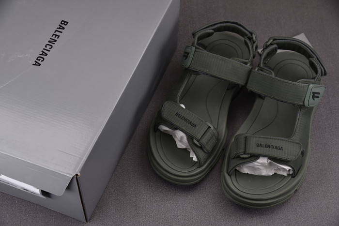 balenciag* sandal 40
