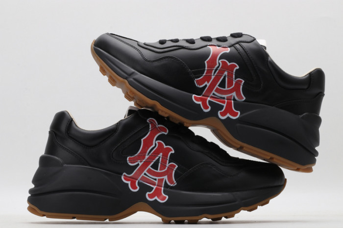 G*u*i* trainer sneaker39