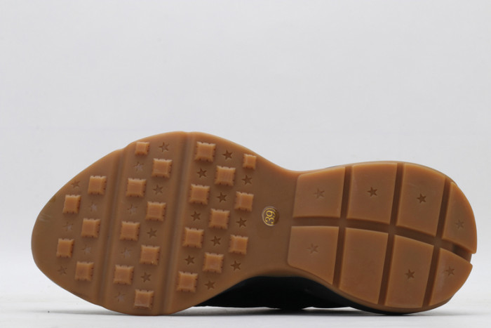 G*u*i* trainer sneaker39