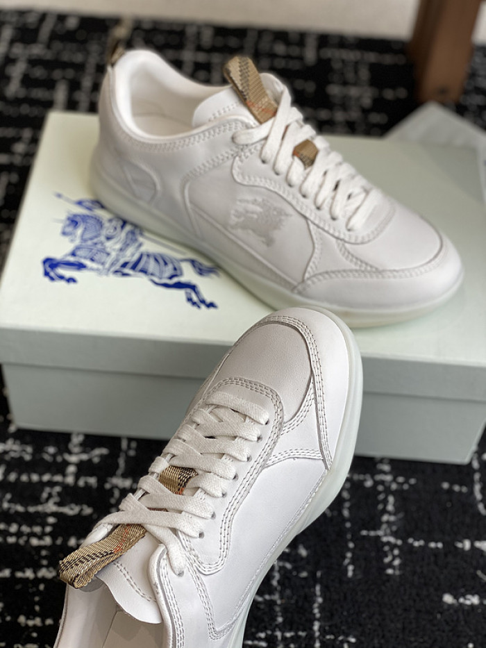 Burber*y sneakers B000019