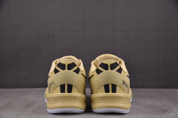 Nike Kobe 8 Protro TB Champagne Gold HM6469-701